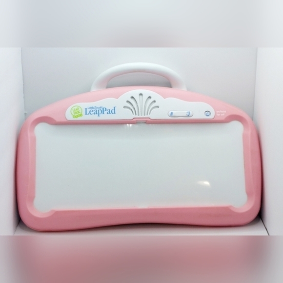 Pink with Purple Pillow Little Readers Leap Pad Lot Of books and Cartridges - Picture 9 of 11